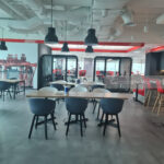 Corporate Business Park Office – Modern Fit-out with Full Glass Window