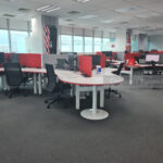 Corporate Business Park Office – Modern Fit-out with Full Glass Window