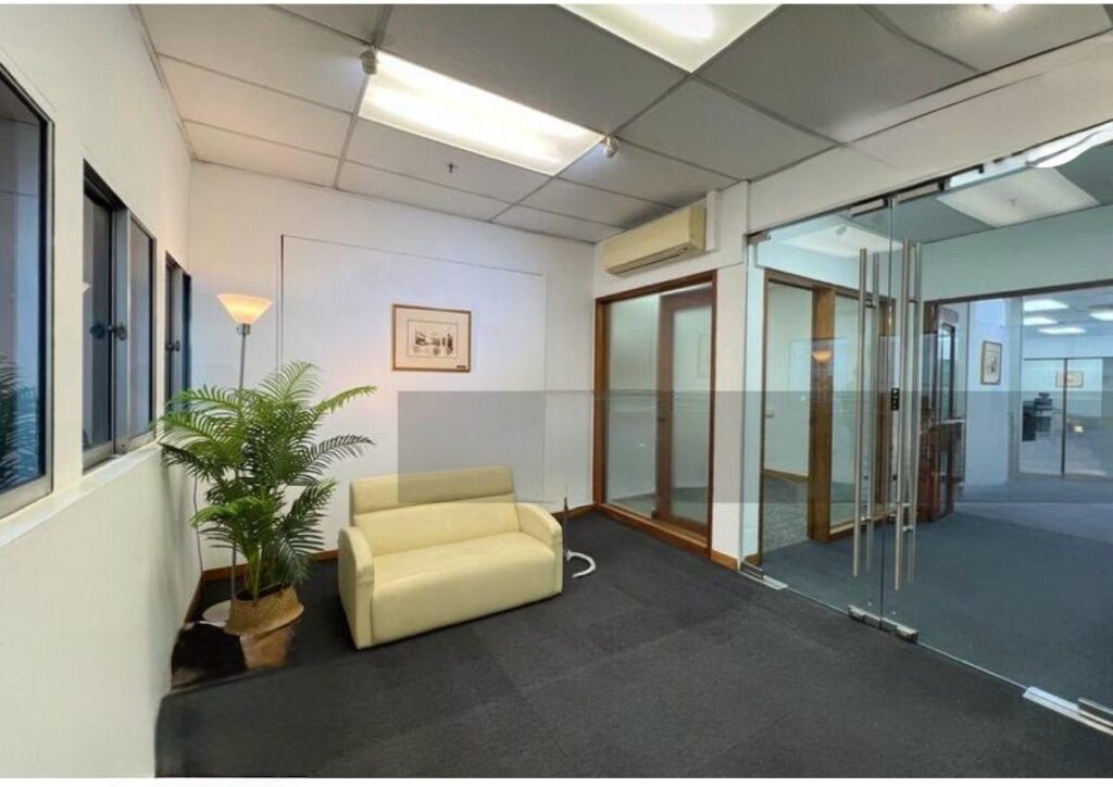 Fitted office Cheap Rental