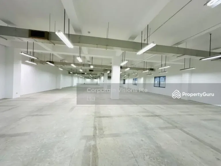 Affordable High Ceiling Warehouse
